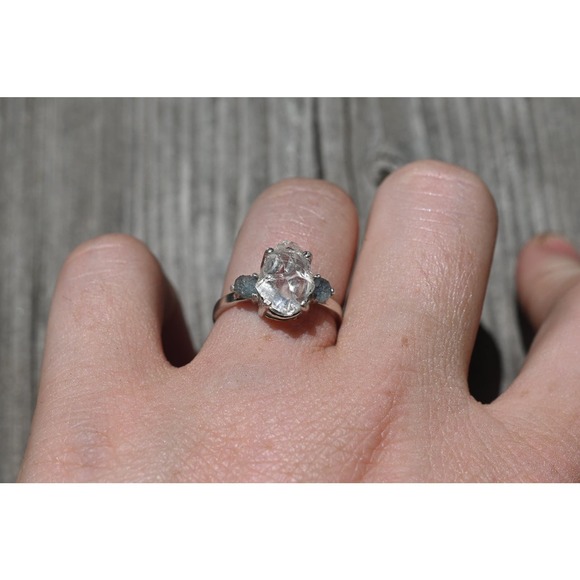 alternative raw diamond engagement ring raw crystal size 4 5 6 7 8 8 9 10 11 12 - Picture 4 of 5